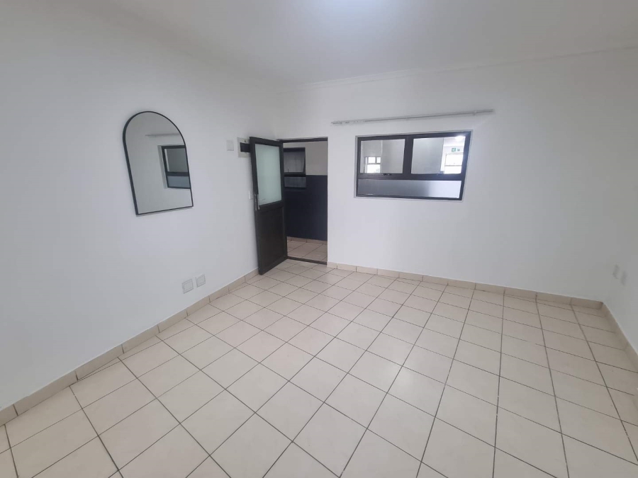 To Let 2 Bedroom Property for Rent in Observatory Western Cape